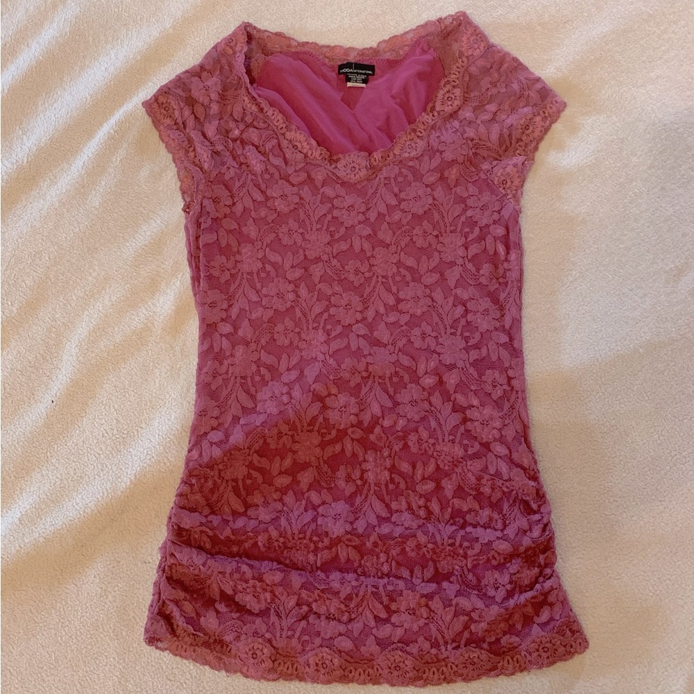 Moda International pink stretch lace top size M